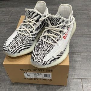 Yeezy Boost 350 V2 size 8 1/2